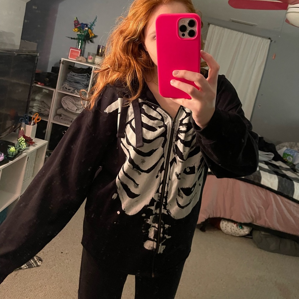 Urban Outfitters Skeleton Zip Up🖤